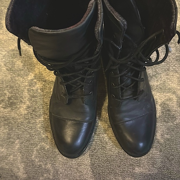 BORN Black Boots Size 7.5 - Picture 6 of 7